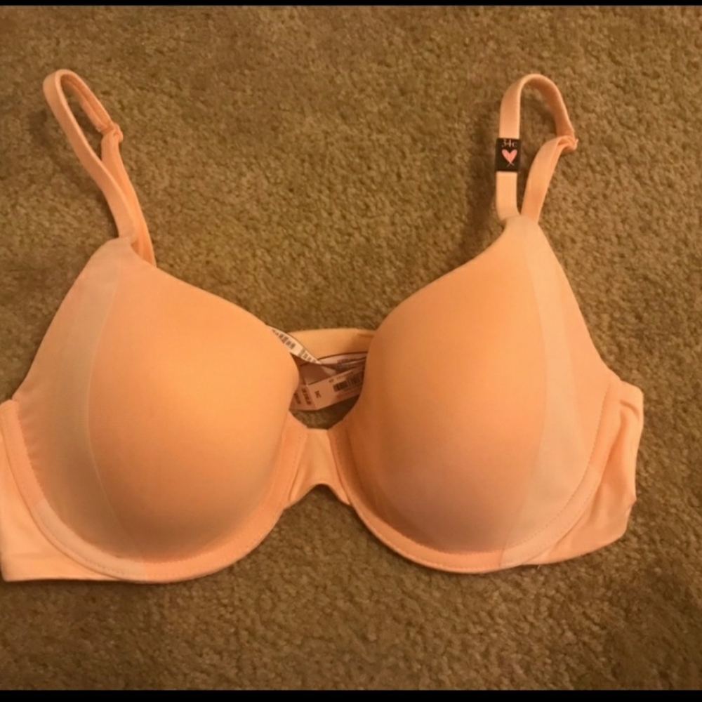 THIS WEEK ONLY SALE!🎈 Victoria’s Secret Body by Victoria Bra